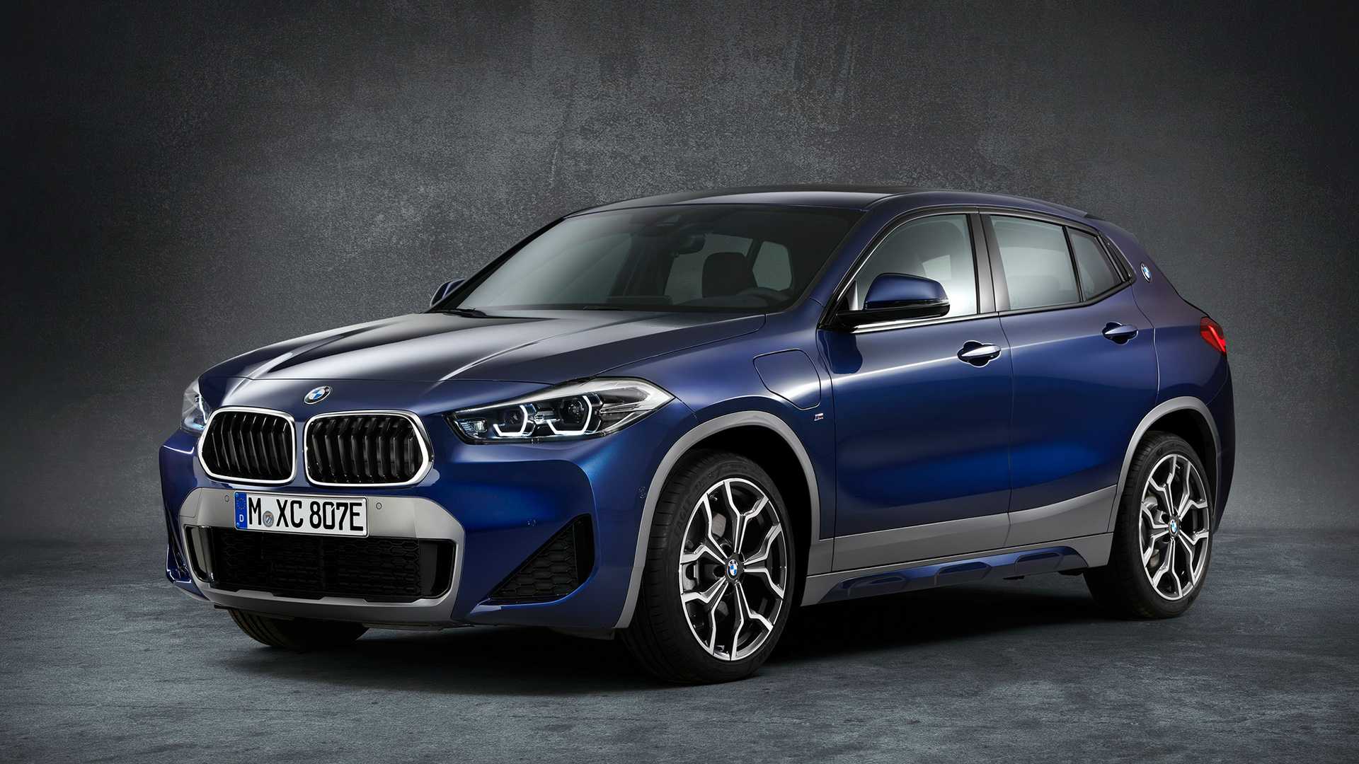 2021 BMW X2 Front